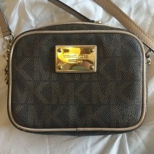 Michael Kors cross body purse